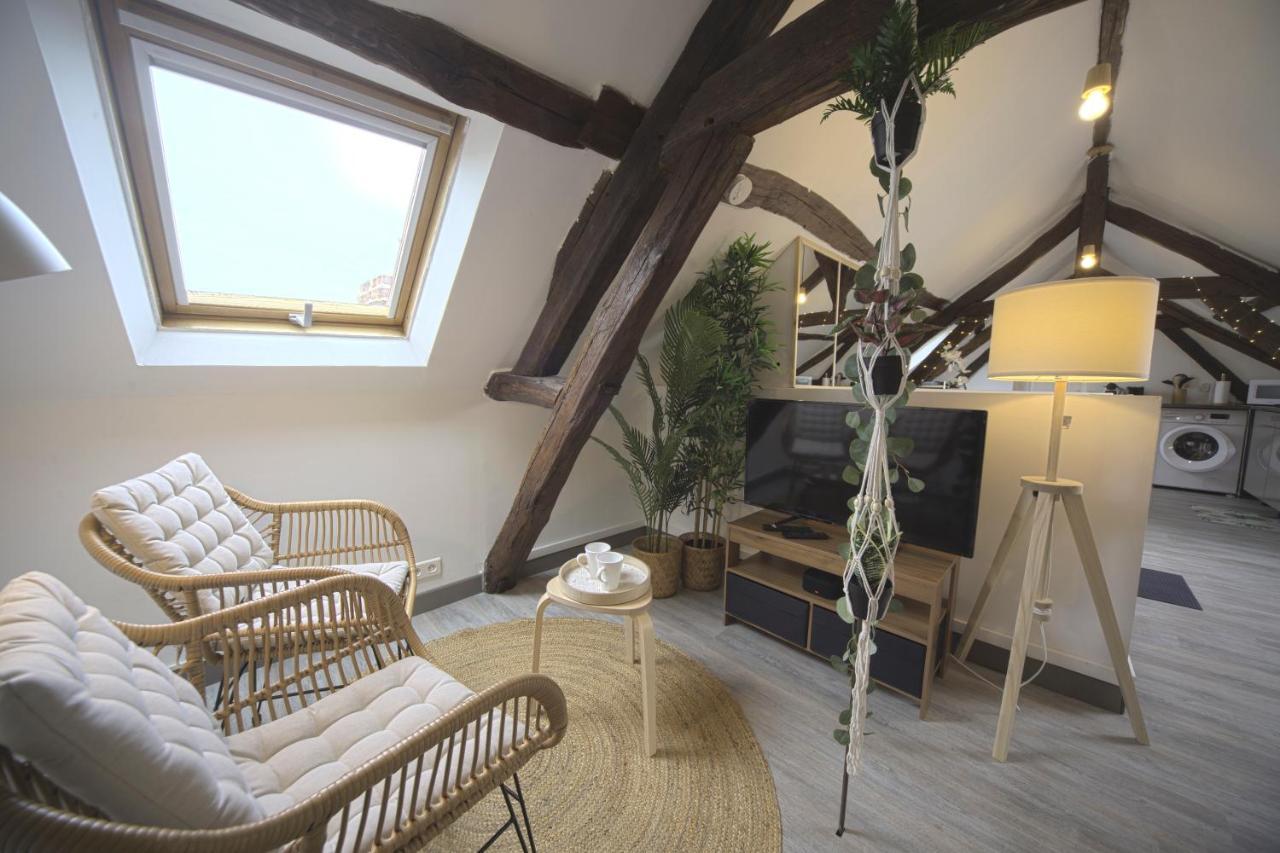 Mon Reve - Keys - Loft Cosy & Charme Authentique - Poutres Apparentes - Centre - Netflix & Wifi Fibre - Check-in Autonome - Parking Facile & Gratuit *