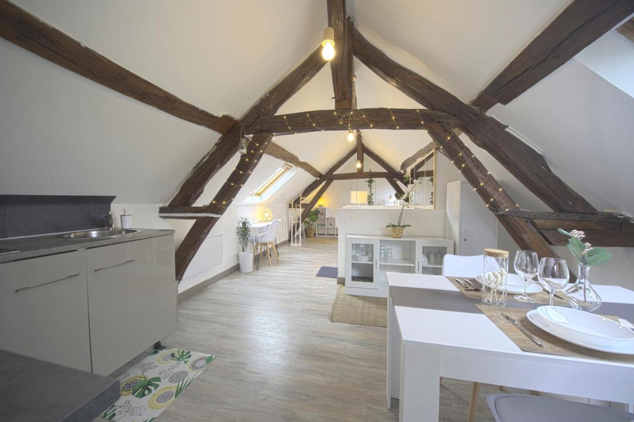 Mon Reve - Keys - Loft Cosy & Charme Authentique - Poutres Apparentes - Centre - Netflix & Wifi Fibre - Check-in Autonome - Parking Facile & Gratuit