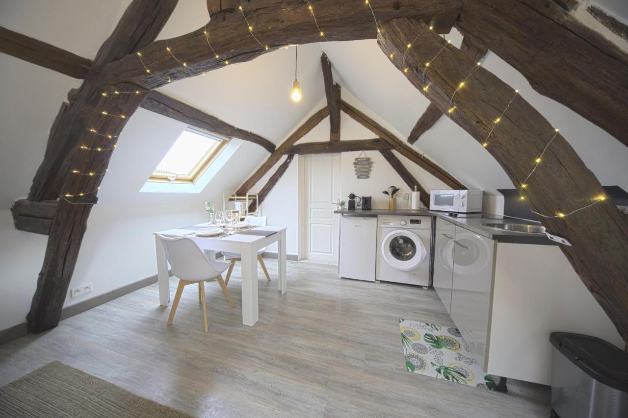 Mon Reve - Keys - Loft Cosy & Charme Authentique - Poutres Apparentes - Centre - Netflix & Wifi Fibre - Check-in Autonome - Parking Facile & Gratuit Sens